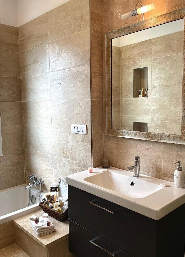 Al Poggio - Luxury Rooms Capoterra Kültér fotó